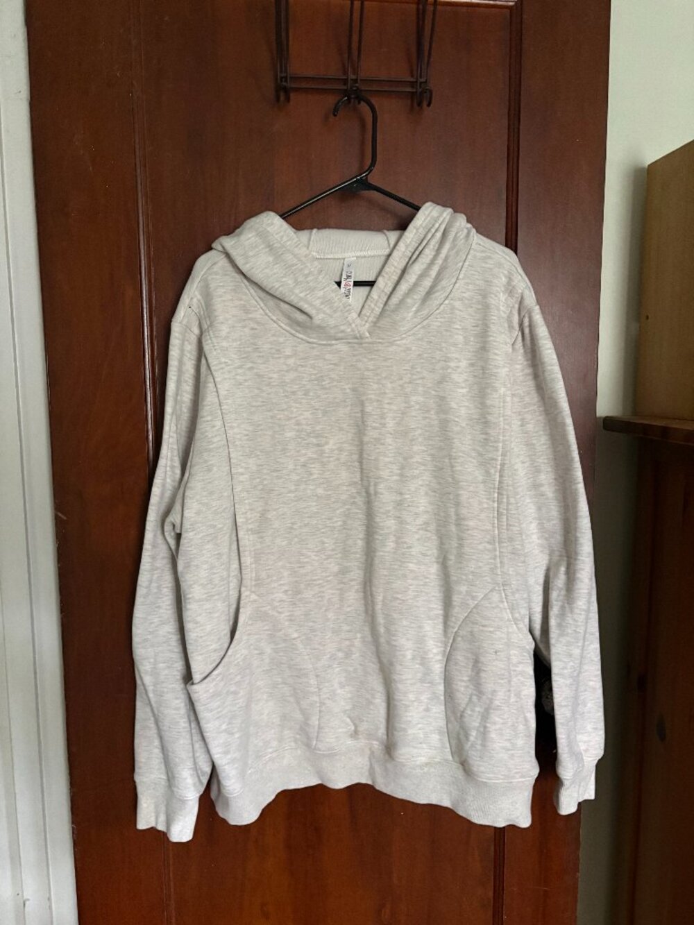 Latched Mama Maternity/Nursing Sweatshirt (Light Grey, 3XL)
